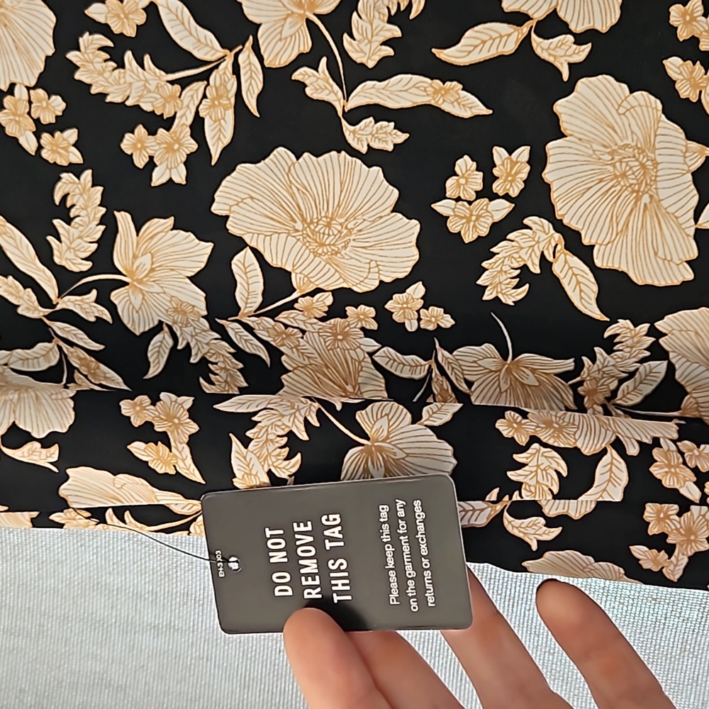 Express Dress - Picture 7 of 7